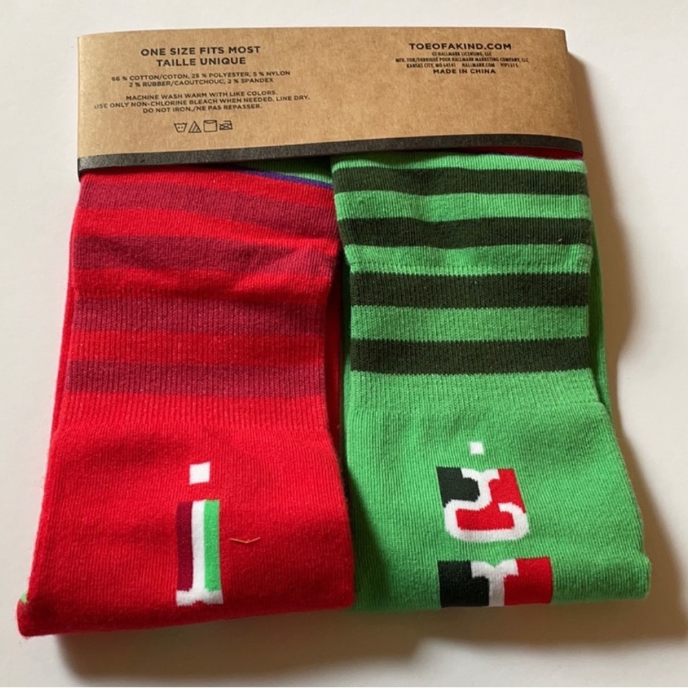 Hallmark socks - Picture 2 of 4
